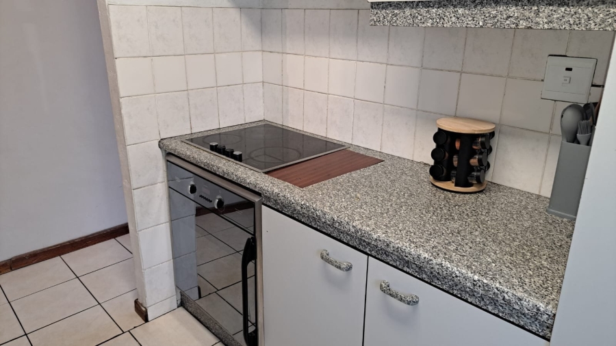 2 Bedroom Property for Sale in New Woodlands Western Cape